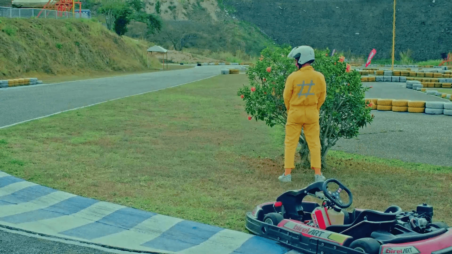 featured image thumbnail for post CARRUSEL/SUZIE KAMIKAZE