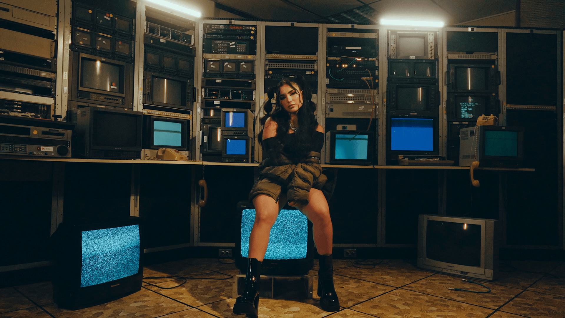 featured image thumbnail for post PENSANDO EN TI