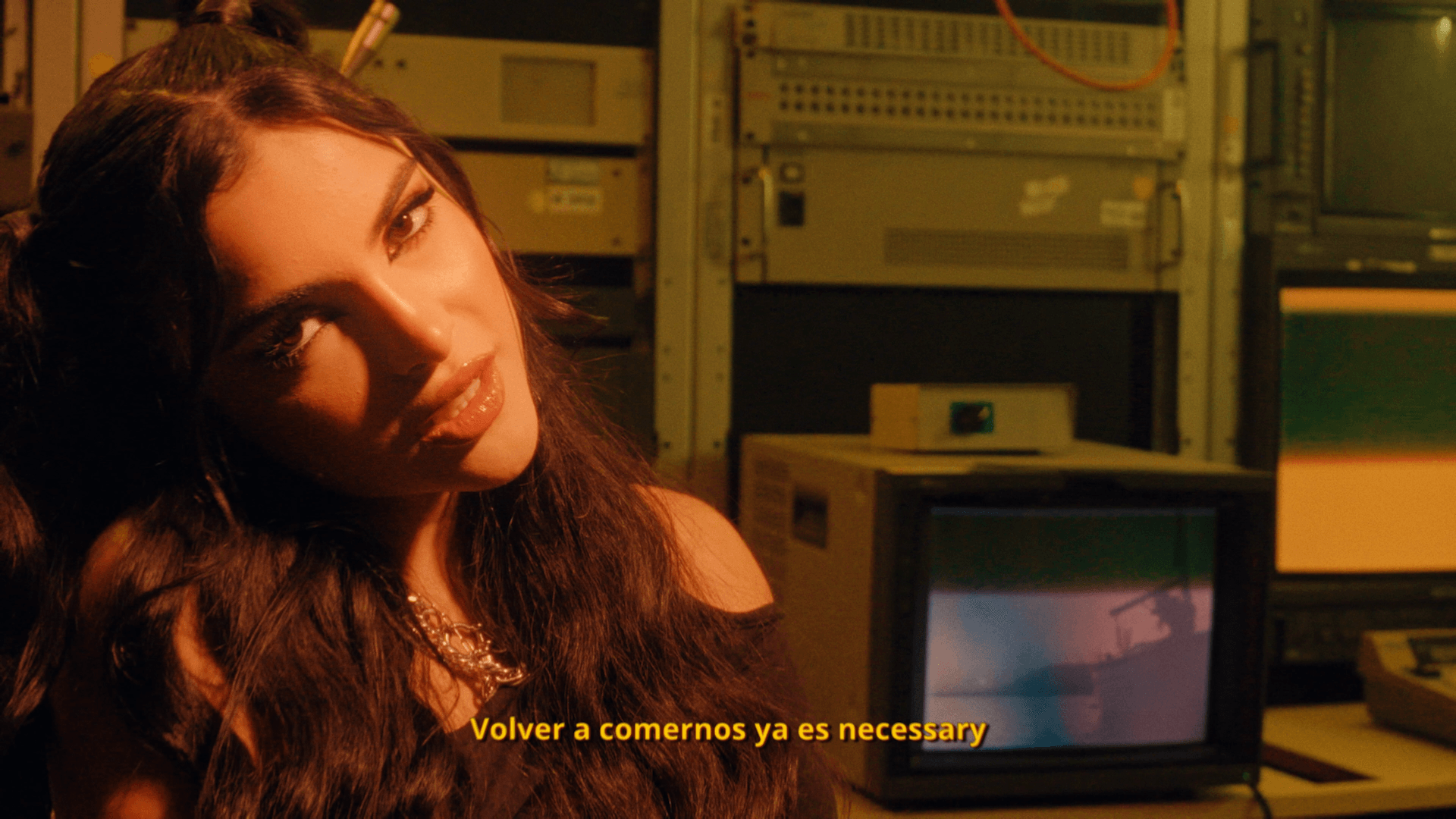 featured image thumbnail for post QUÉ HARÍAS?